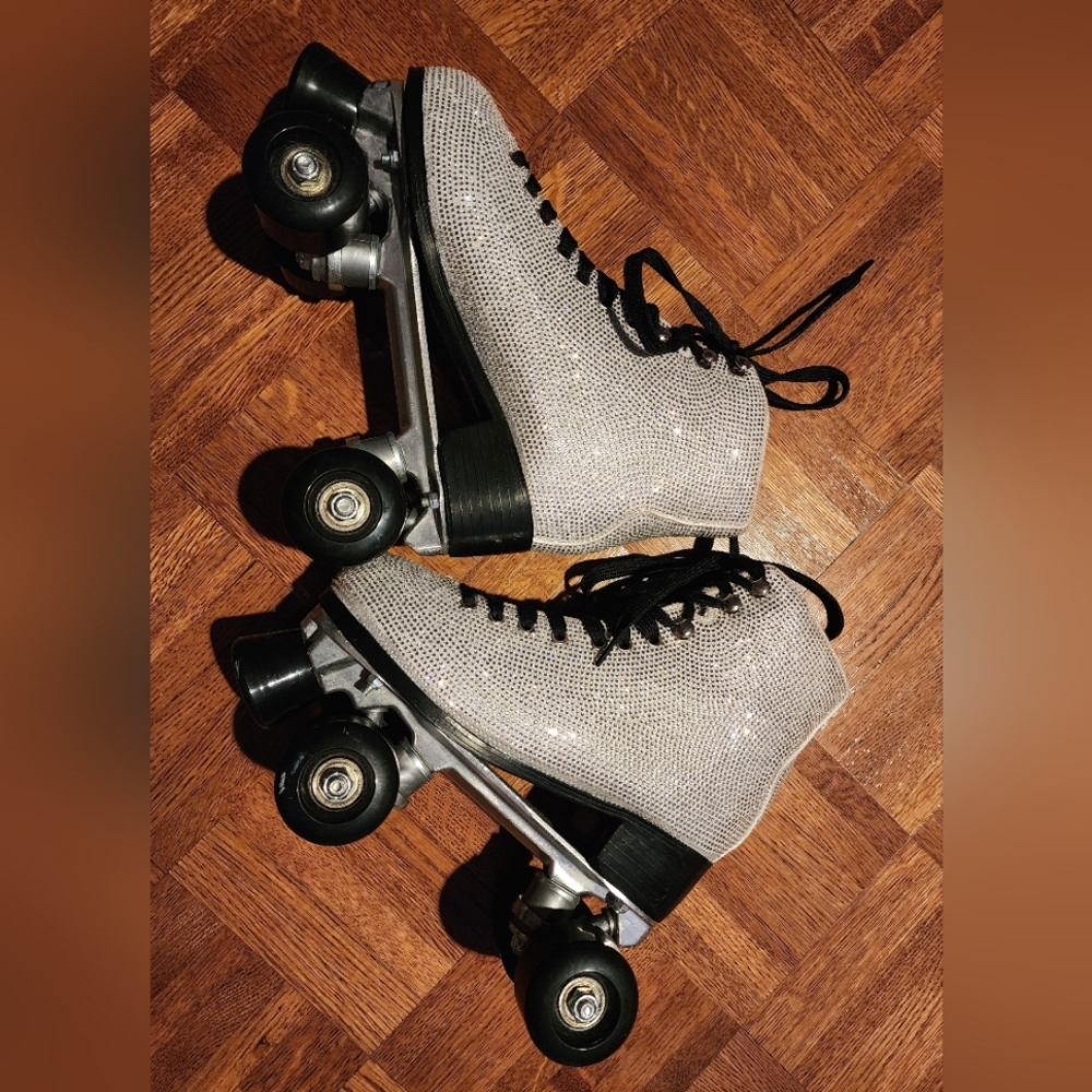 ¤ Rhinestone Roller Skates ¤